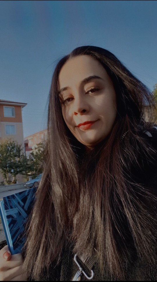 Saçlarımı kestirmeyi düşünüyorum, yakışır mı bilemedim?