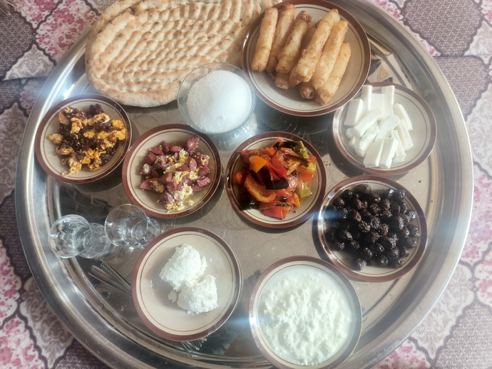 Eksik olursa kahvaltı edemem dediğiniz bir şey var mı?