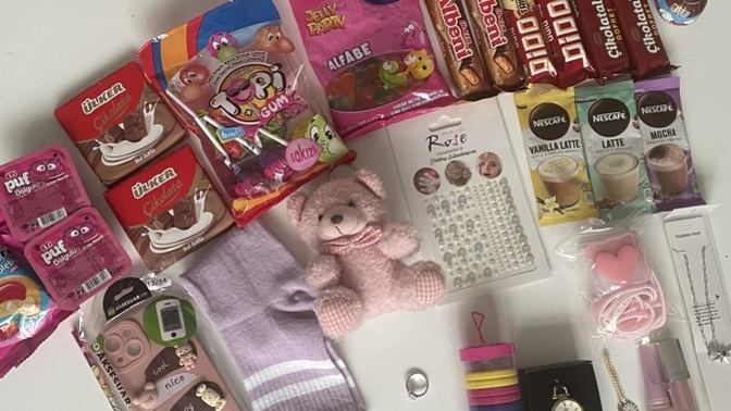 Arladaşıma doğum günü için şöyle bi hediye kutusu yapıcam sizce güzel mii?