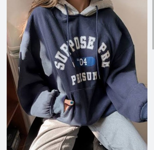 Sizce hangi renk sweatshirt almalıyım?