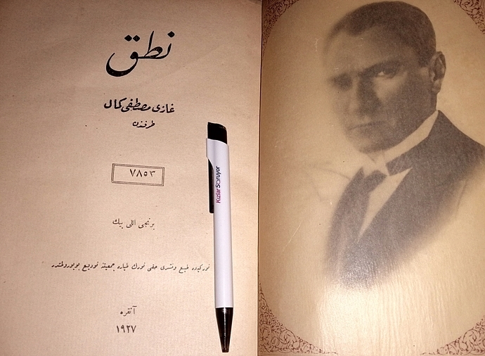 Sahip olduğunuz en eski kitap kaç yaşında?