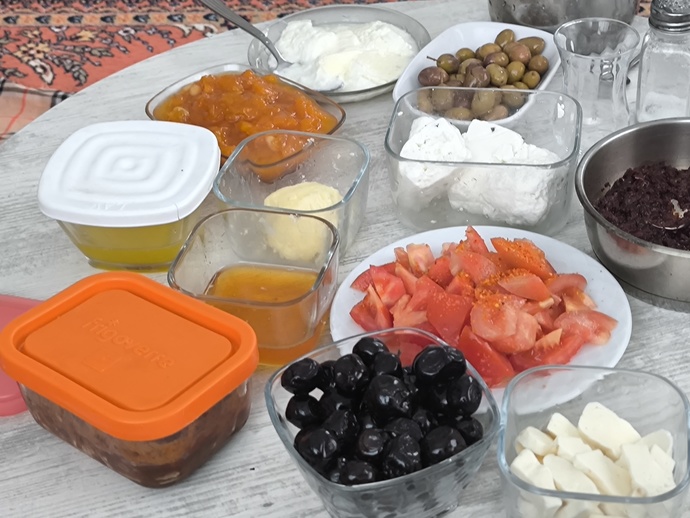 Yer sofrası mı masa sofrası mı?