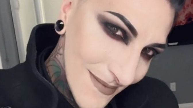 Gothic tarzı olan biriyle sevgili olur musun?