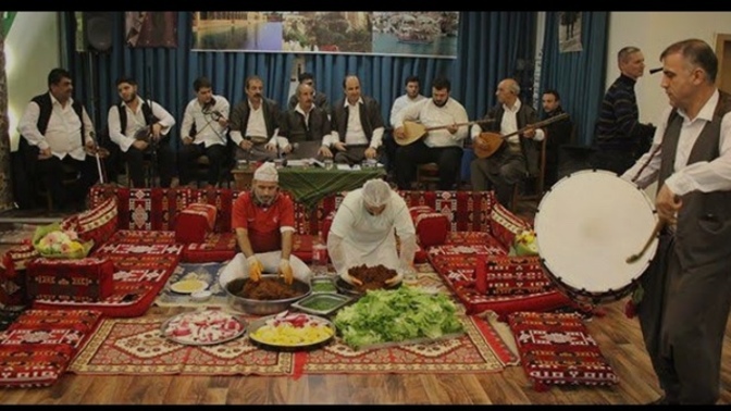 KS canlar hiç sıra gecesine gittiniz mi?