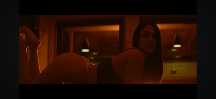 Şu fiziğe sahip kızları ne yiyip içiyor Allah aşkına?