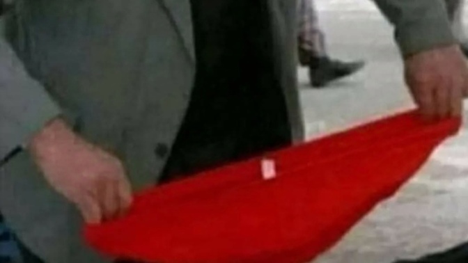 Yılbaşı gecesi için hazırlıklar tüm hızıyla devam ediyor 🤭🤭amcaya söylemek istediğiniz bişey var mı?🤔🤭?