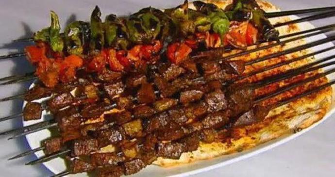 Kahvaltıda ciğer yer misin?