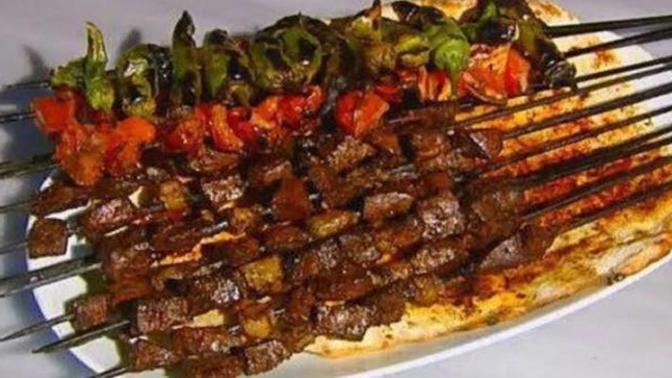 Kahvaltıda ciğer yer misin?