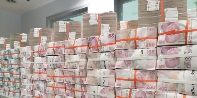 Büyük ikramiye size çıksa ne yapardınız?