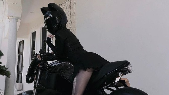 Motor kullanan kadınlar nasıl bu kadar çekici olabiliyor?