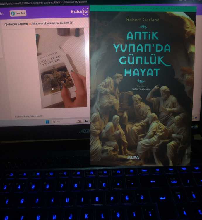 Ojerlerinizi sürdünüz 💅, kitabınızı okudunuz mu bakalım 📓?