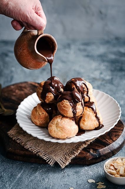 Profiterolü mü ekleri mi daha çok seviyorsunuz?