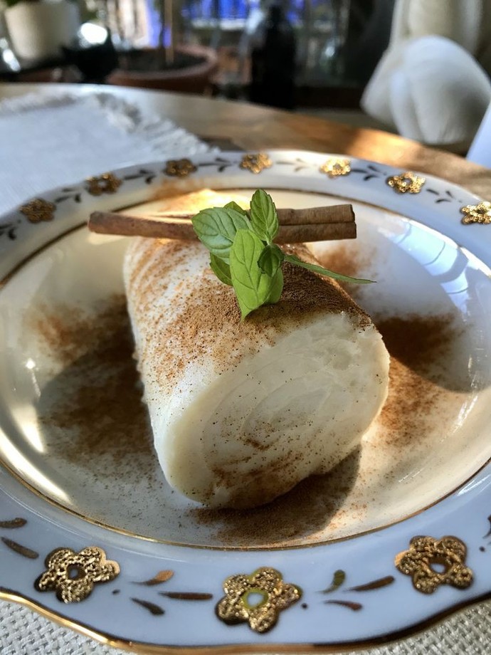 Sadece 5 malzeme kullanarak harika bir yemek yapmanız gerekseydi, hangi malzemeleri seçerdiniz?
