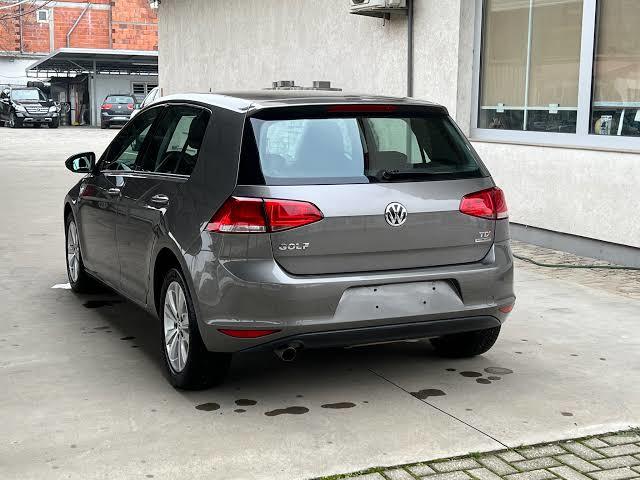 Seat Leon mu, Golf mü?
