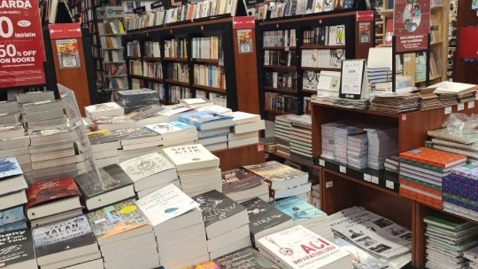 En sevdiğiniz 5 kitap ismi söyler misiniz?