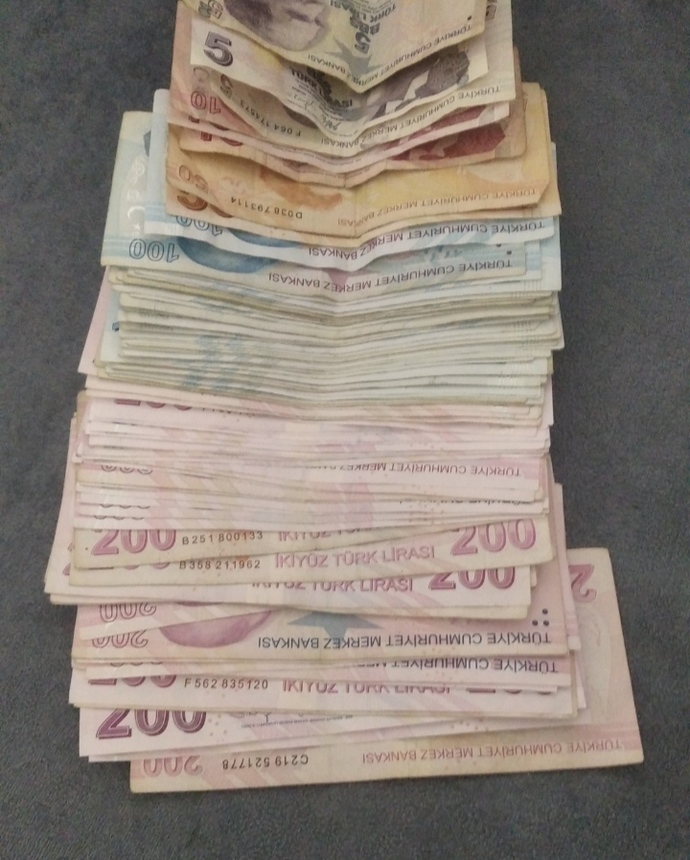 Çok para sizi bozar mı?
