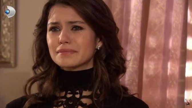 Dram filmleri izlerken ağlama krizine girmek çocuksu mu?