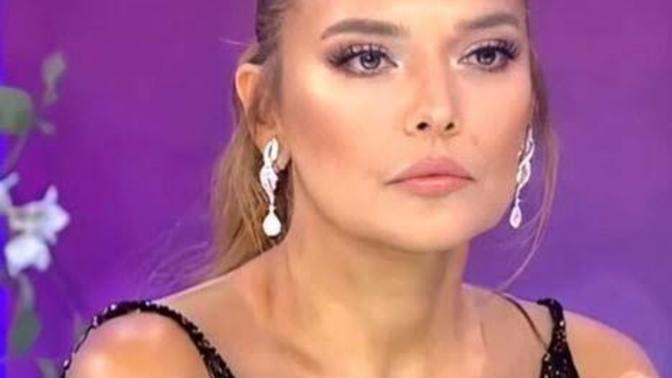 Demet Akalın 'ı seven var mı?
