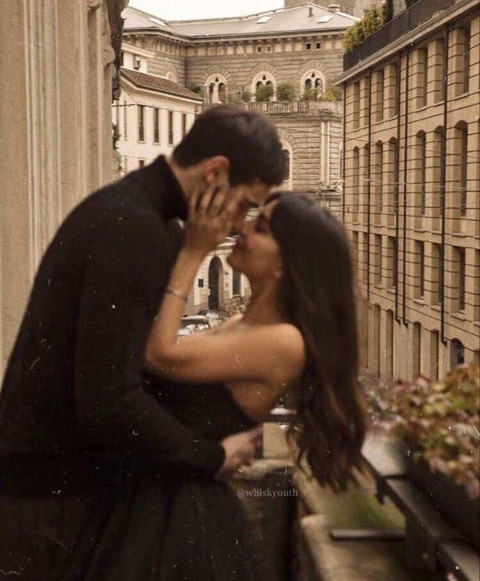Seni görünce ne kadara gıcık birisin falan filan dedim🤪