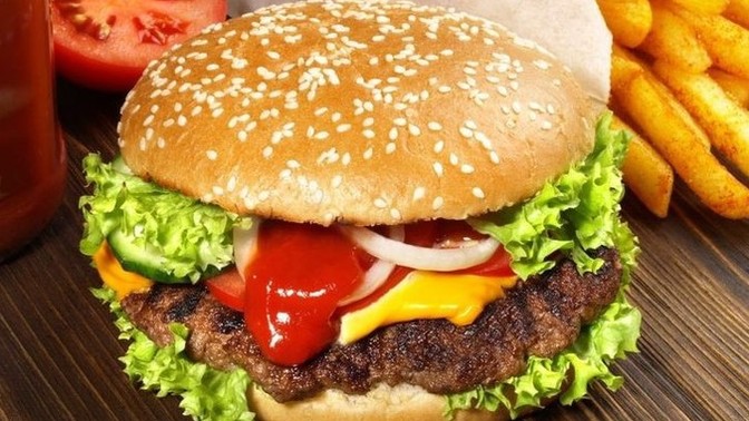 Susam hamburgere ekstra lezzet ve estetik katar mı yoksa sade olsa da mı olur?