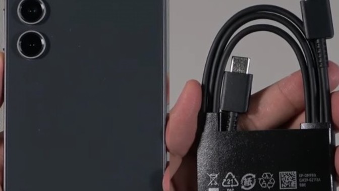 Samsung un telefonların da kutu dan şarj adaptörü çıkmaması hakkında düşünceniz nedir nasıl karar sizce?