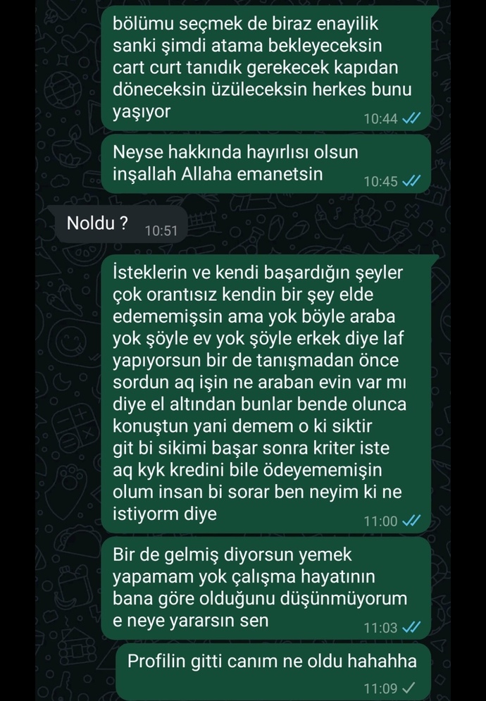 Kendi hayatta hiçbir şey başaramamış. Evin var mı araban var mı diye kriter koyuyor. Ne denir buna şimdi?