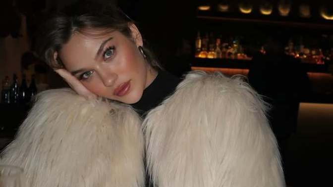Yasemin Tatlıses sizce de Barbara Palvin 'e benzemiyor mu?