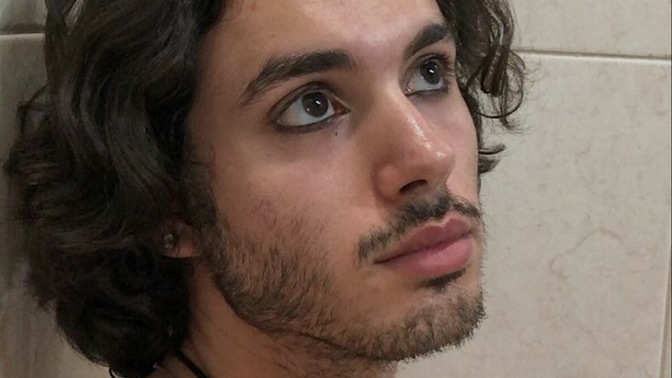 Erkek adam makyajı olur mu?