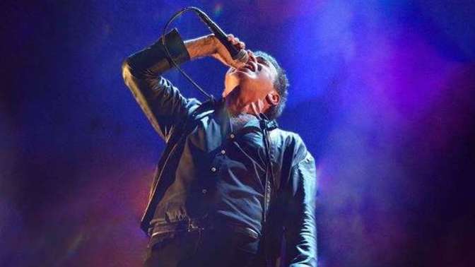 ''Evde dinlemek beni kesmez, Konserine gitmem şart!'' Dediğiniz sanatçı hangisi?