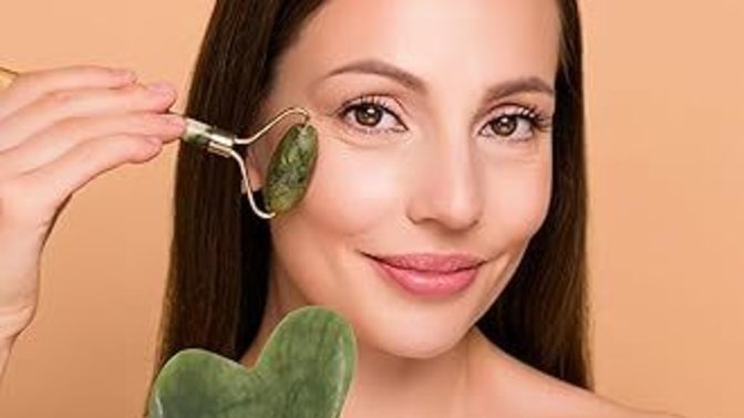 Gua sha taşı yanak inceltir mi?