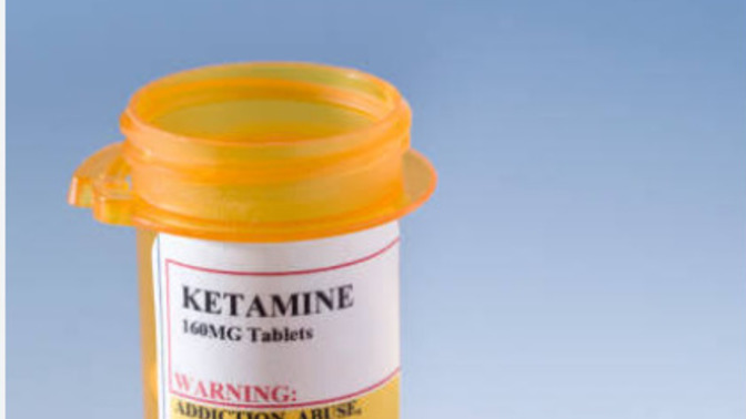 KS'canlar çevrenize karşı dikkatli olun. Piyasada tecavüz hapları satılıyor. Haberiniz var mı🤔💊🇹🇷?