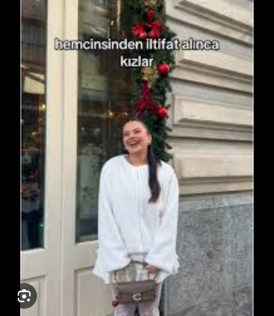 Hem cinsimimden iltifat alınca bana daha samimi geliyor sizde de oluyor mu bu?