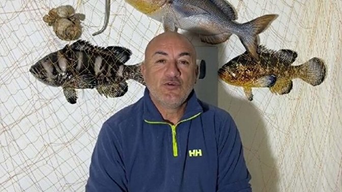 Çanakkale'de bir balıkçının oltasına 1 ton ağırlığında ay balığı takıldı. Hiç balık tutmaya çalıştınız mı?