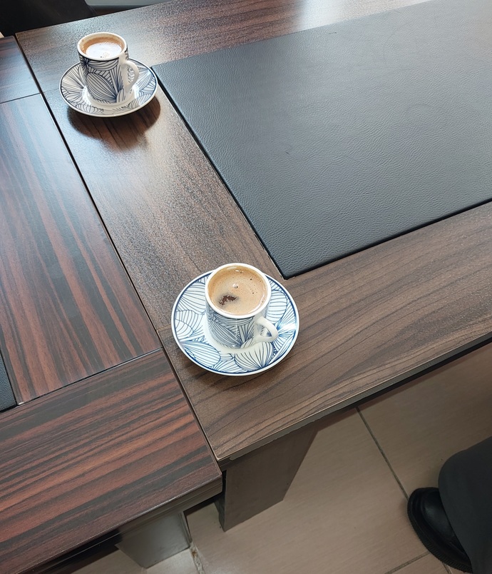 Küçük fincan kahveden bir şey anlıyor musunuz 😂?