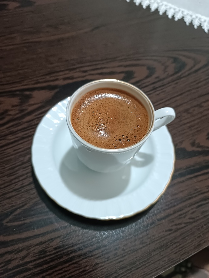 Kahve içmek isteyen var mı?