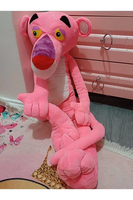 Full pembe giyinmek çocuksu mu?