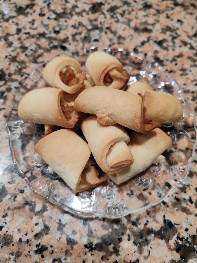 İlk kez elmalı kurabiye yaptım sizce nasıl gözüküyor?