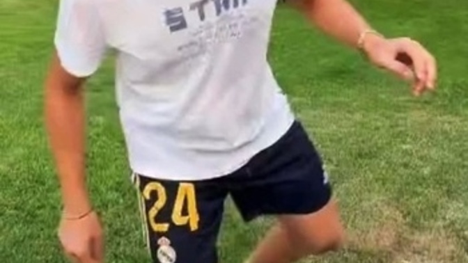 Arda Gülerin ayağı kaç numara?