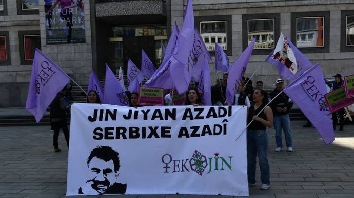 Feminist dernek ve grupların eylemlerinde “Jan, Jiyan, Azadi” sloganını sembol haline getirmeleri size ne ifade ediyor?