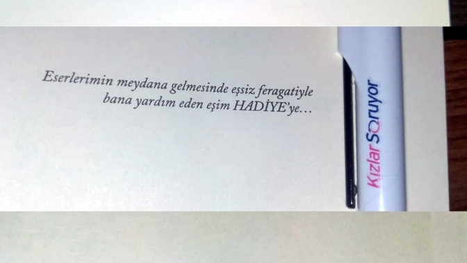 Eşinizin yazdığı kitabı size ithaf etmesi hoşunuza gider miydi?