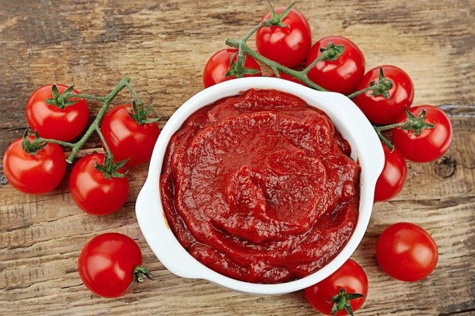 Yemeğin salçalısı kadının kalçalısı makbul müydür?
