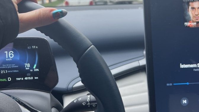 Yağmurlu havalar geldi mi trafik düşüncesi kasıyor beni sizi?