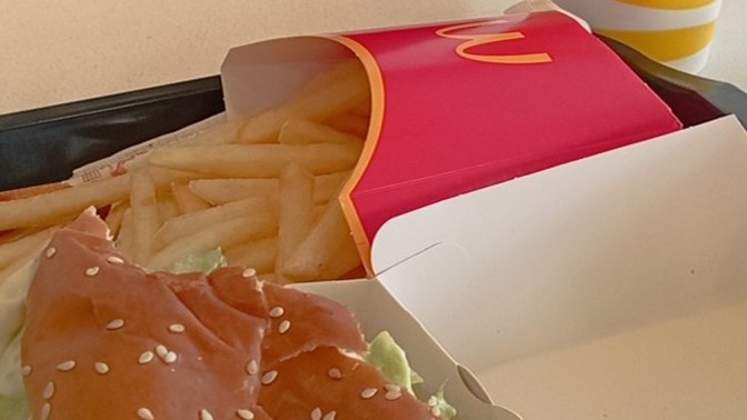 Üzüntünüzden yemek yer misiniz?
