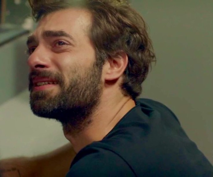 Ağlayan erkek gerçekten sevmiş midir?
