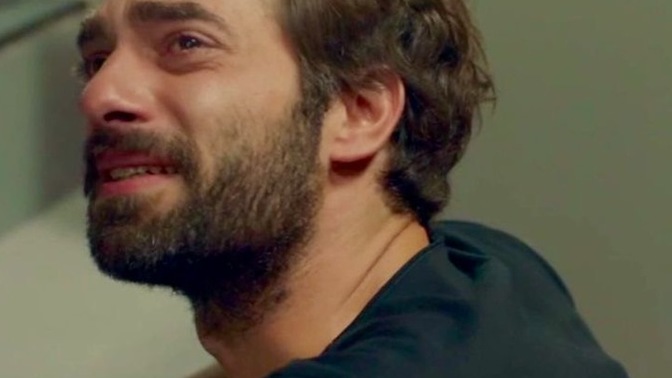 Ağlayan erkek gerçekten sevmiş midir?
