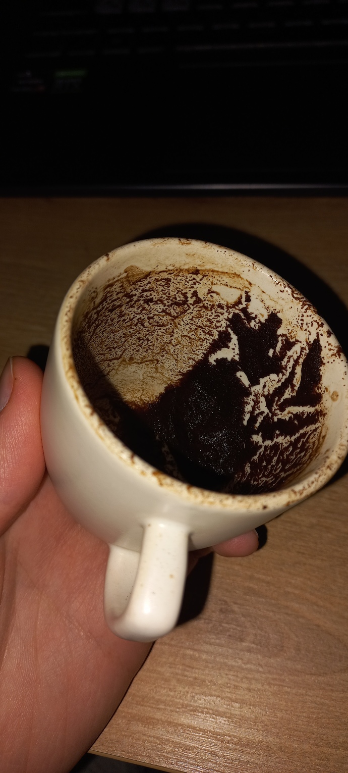 Kahve fali bakabilen var mi? ne cikmis falimda acaba?