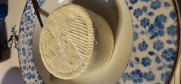 Bu aralar her gece canim beyaz peynir cekiyor sizce normal mi?