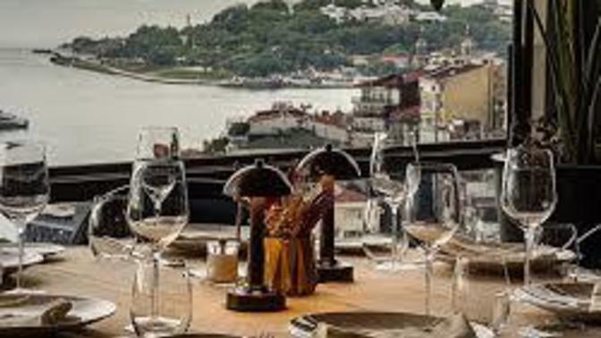 Sizinle date çıksam nereye giderdik söyleyim mi?