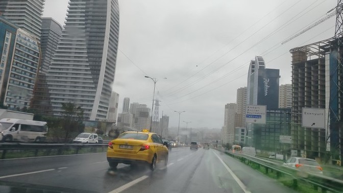 Uzun yolculukta uzun hava dinler misiniz?