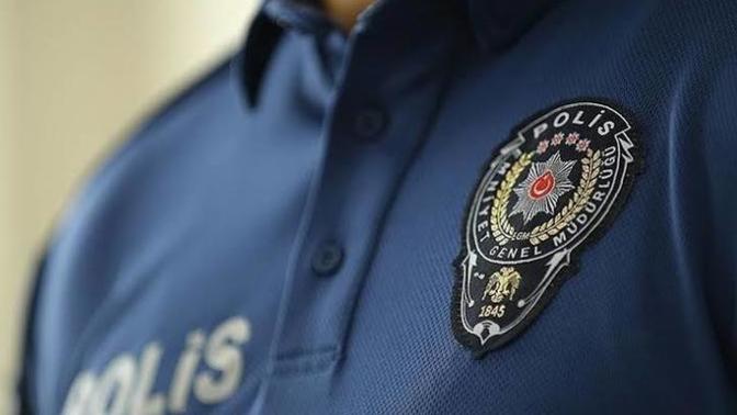Kız arkadaşım ben sadece polisle evlenirim diyor. Öğretmenlikten istifa et polisliğe geç evlenelim diyor. Neden bunu istiyor sizce?